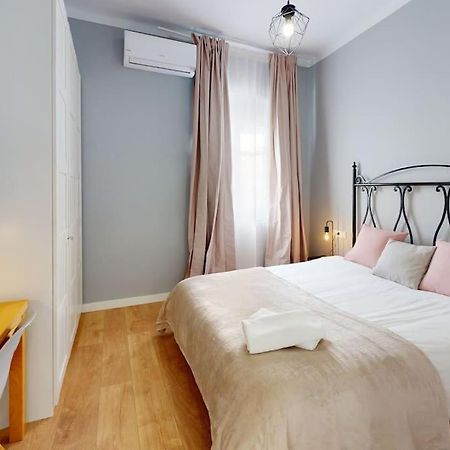 Bright Flat Rosaleda Leilighet Málaga Eksteriør bilde
